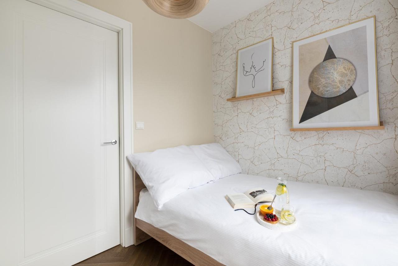 W Sercu Warszawy Apartamenty วอร์ซอ ภายนอก รูปภาพ